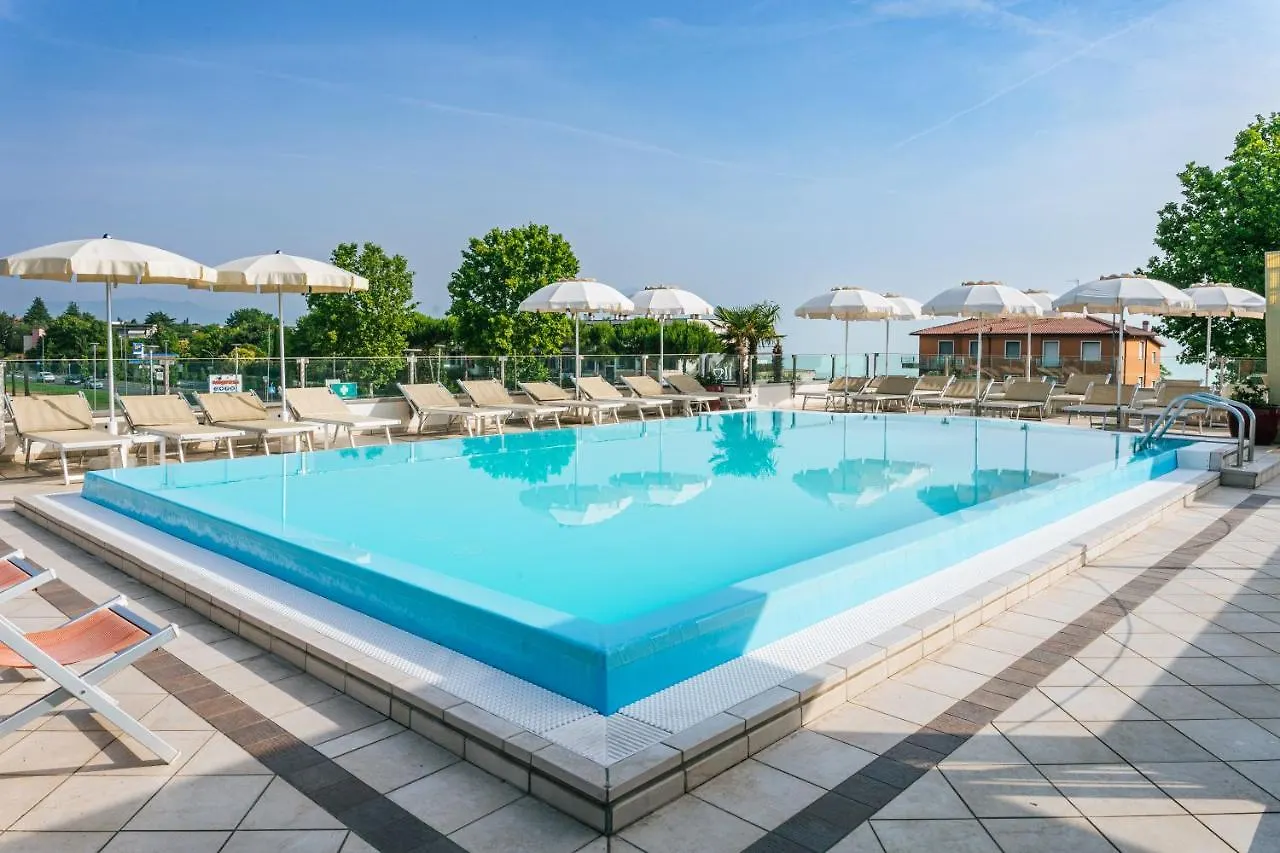 Hotel Arena Sirmione 3*,  Itálie
