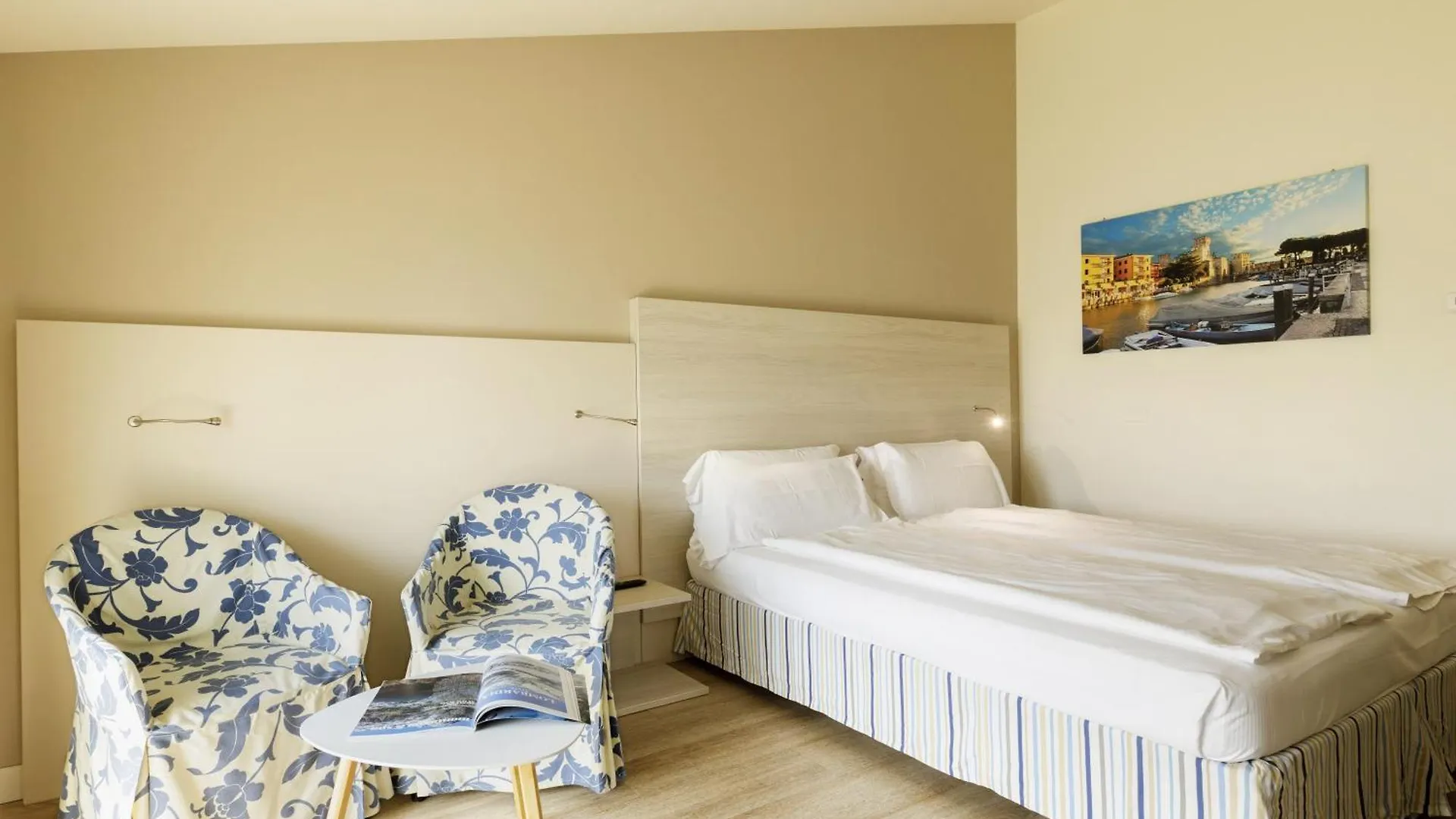 Hotel Arena Sirmione 3*,
