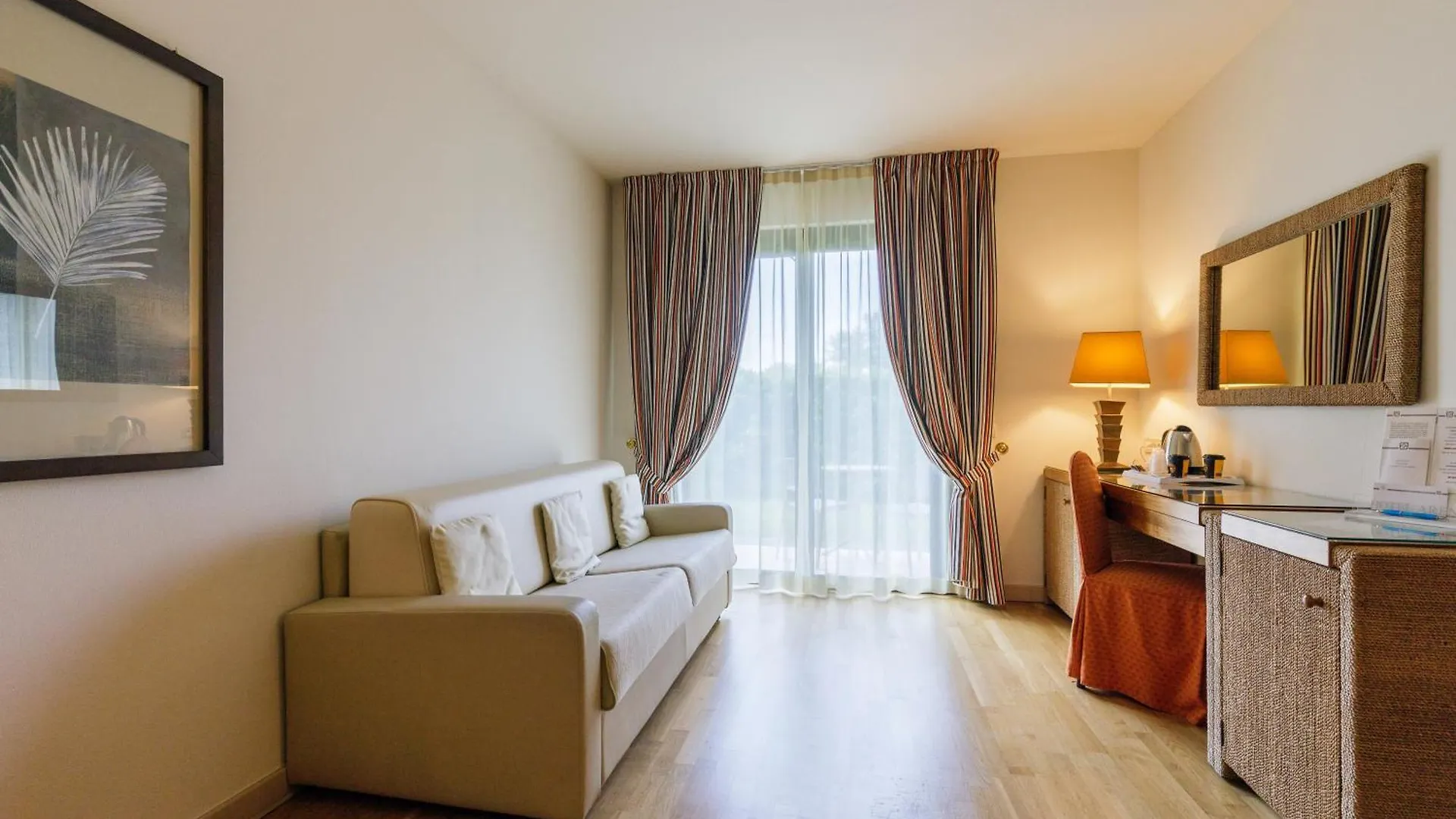 Hotel Arena Sirmione 3*,