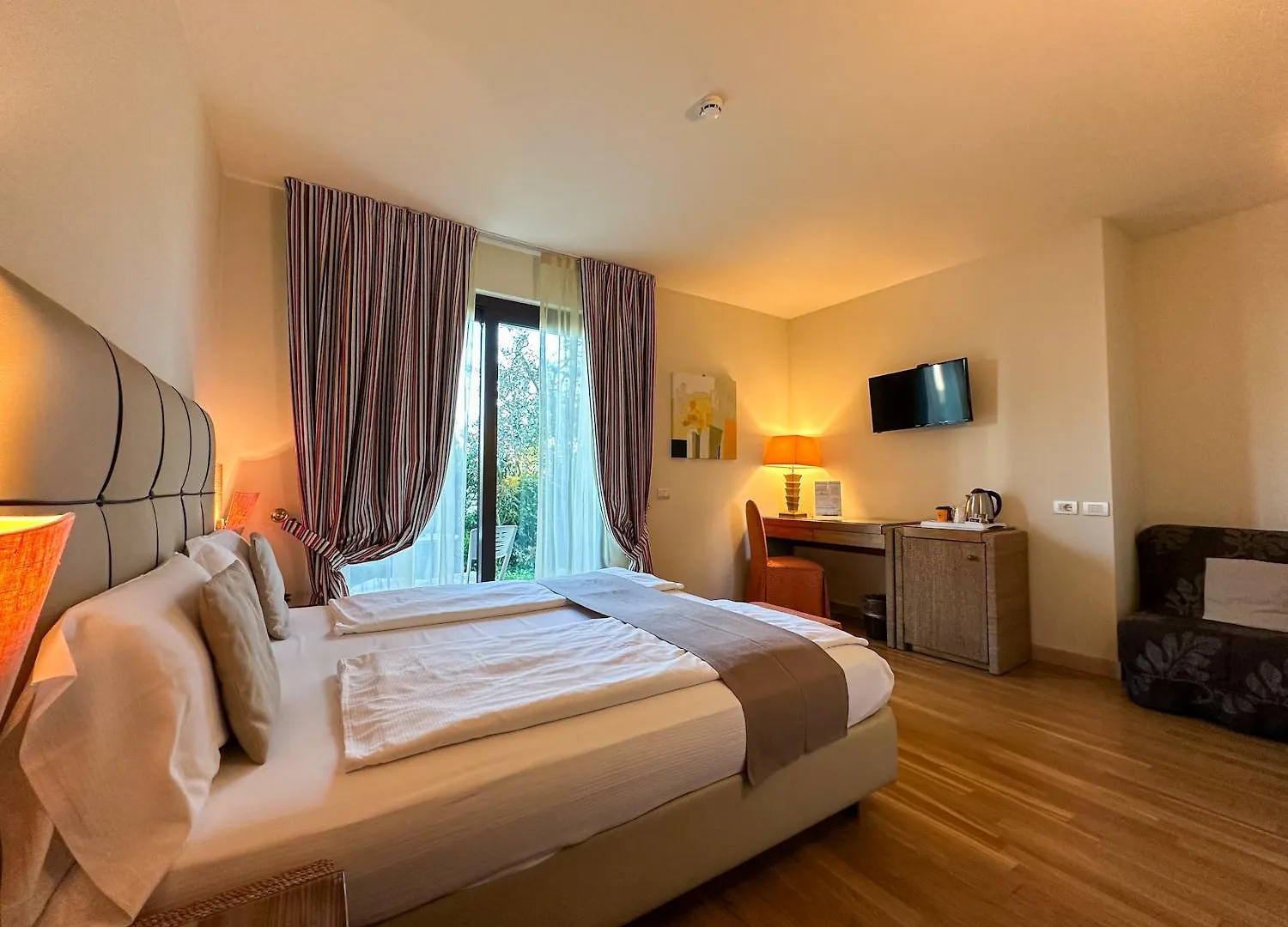 Hotel Arena Sirmione 3*,