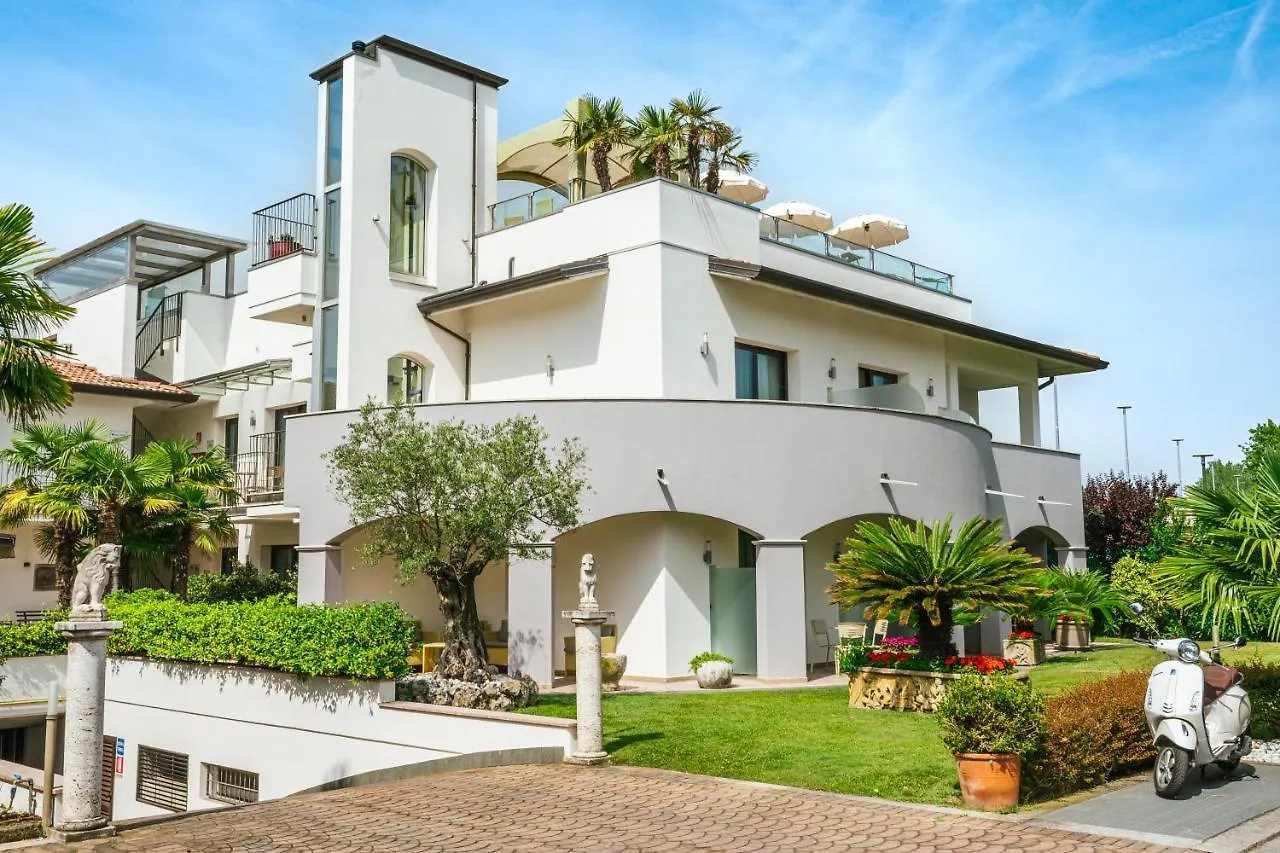 Hotel Arena 3*, Sirmione Italy