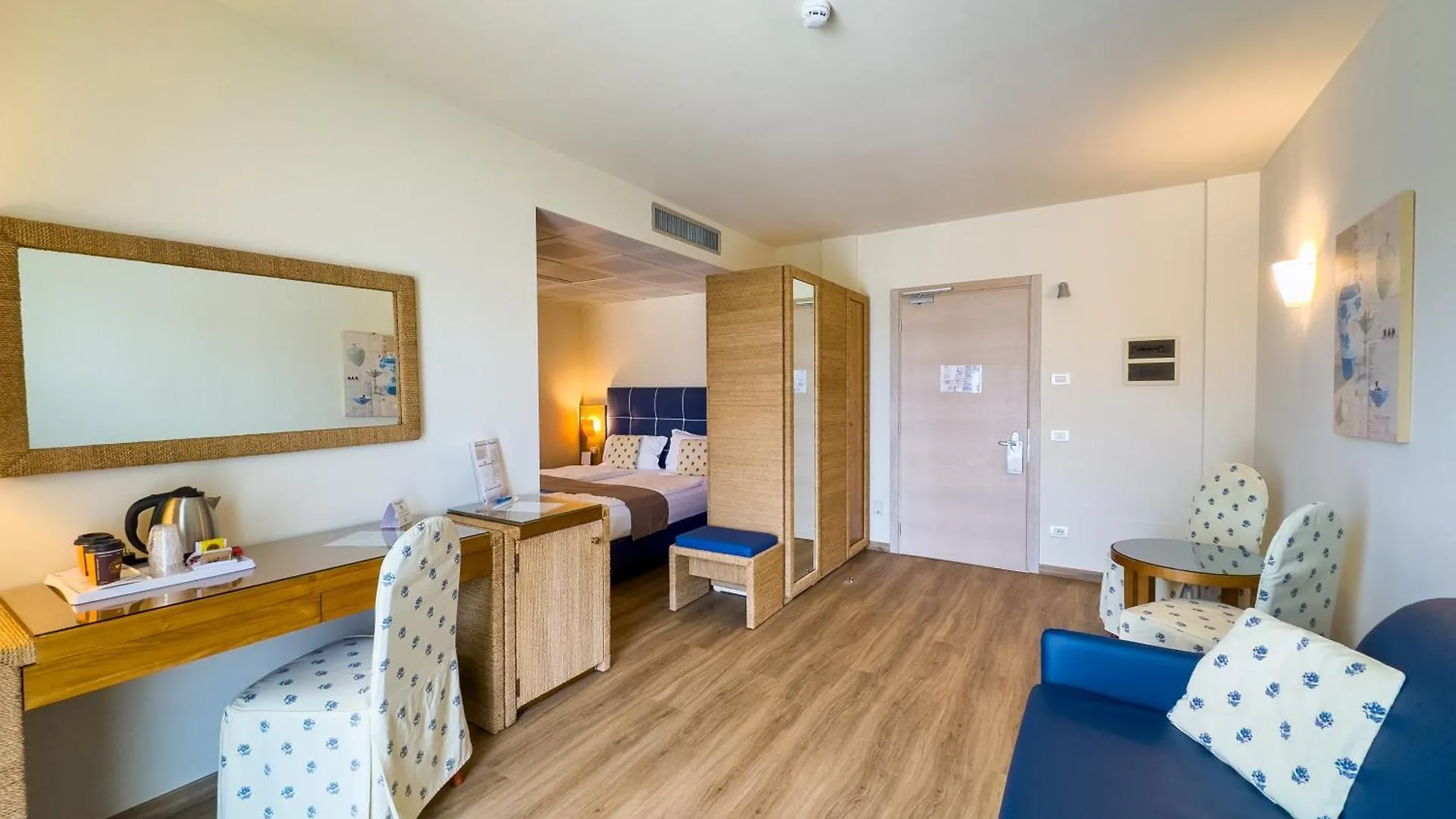 Hotel Arena 3*, Sirmione Italy
